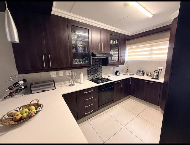 3 BEDROOM PROPERTY TO RENT IN GLEN MARAIS